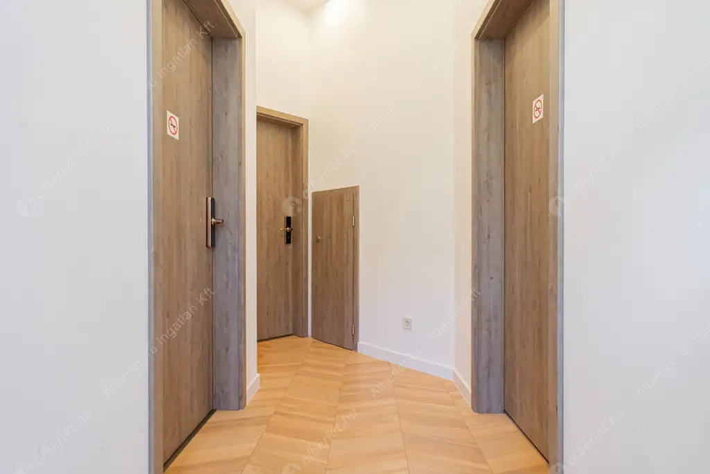 Kiadó albérlet 280000 Ft/hó áron: Budapest, VI. kerület  Dessewffy utca. Mérete: 30 nm, 1 szobás | Alberlet.hu - 6603989