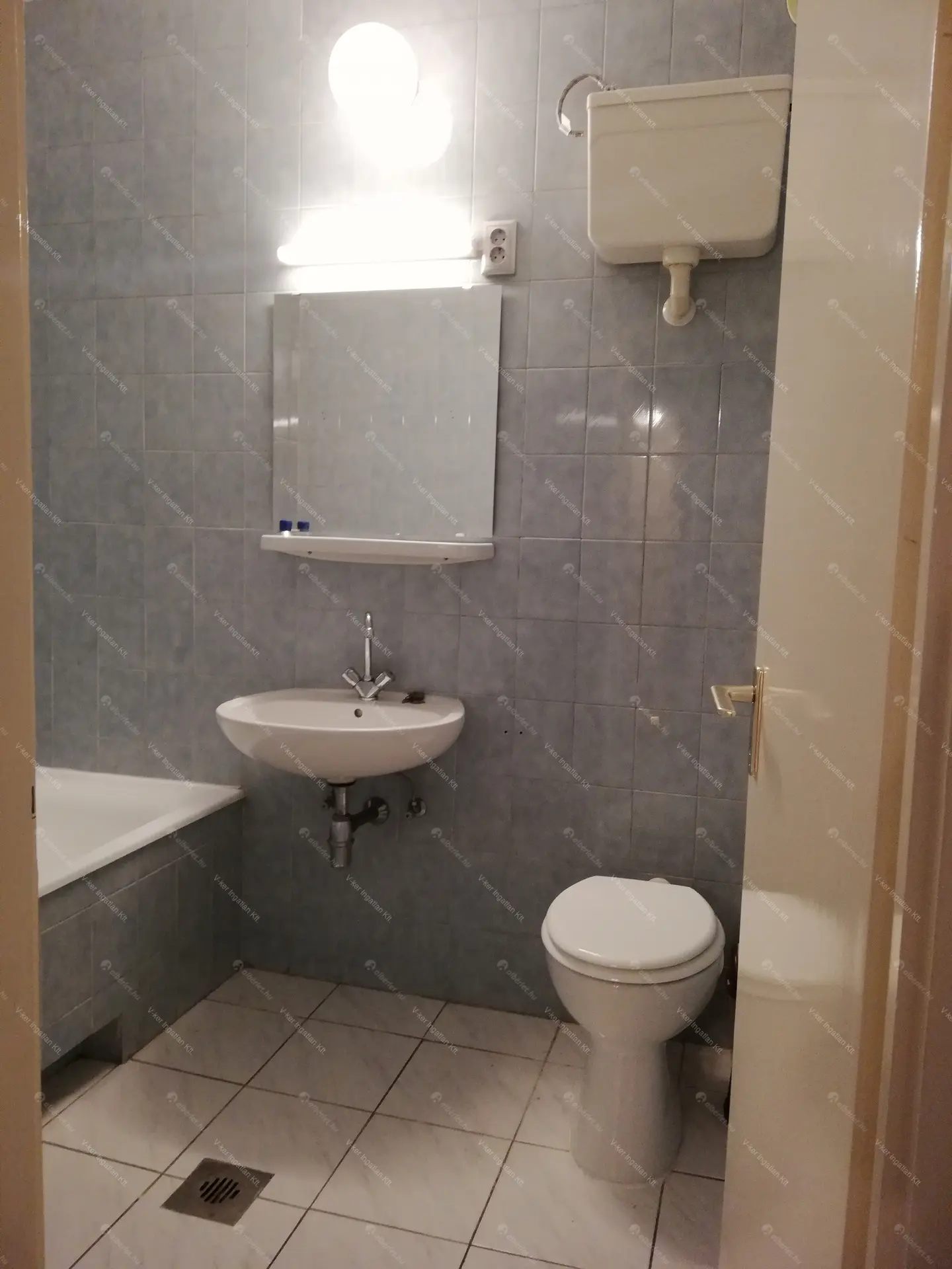 Kiadó albérlet 200000 Ft/hó áron: Budapest, VI. kerület  Dessewffy utca. Mérete: 35 nm, 1 szobás | Alberlet.hu - 5628971