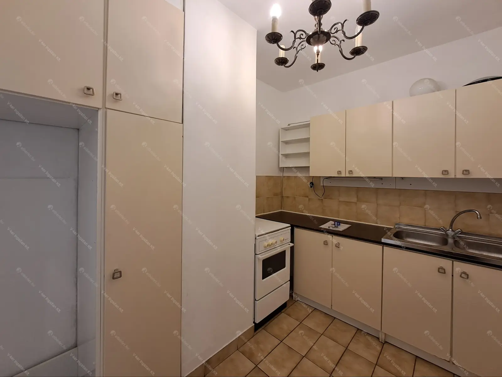 Kiadó albérlet 200000 Ft/hó áron: Budapest, VI. kerület  Dessewffy utca. Mérete: 35 nm, 1 szobás | Alberlet.hu - 6663529