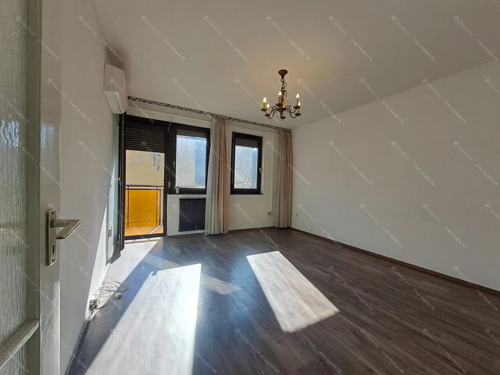 Kiadó albérlet 200000 Ft/hó áron: Budapest, VI. kerület  Dessewffy utca. Mérete: 35 nm, 1 szobás | Alberlet.hu - 6663532