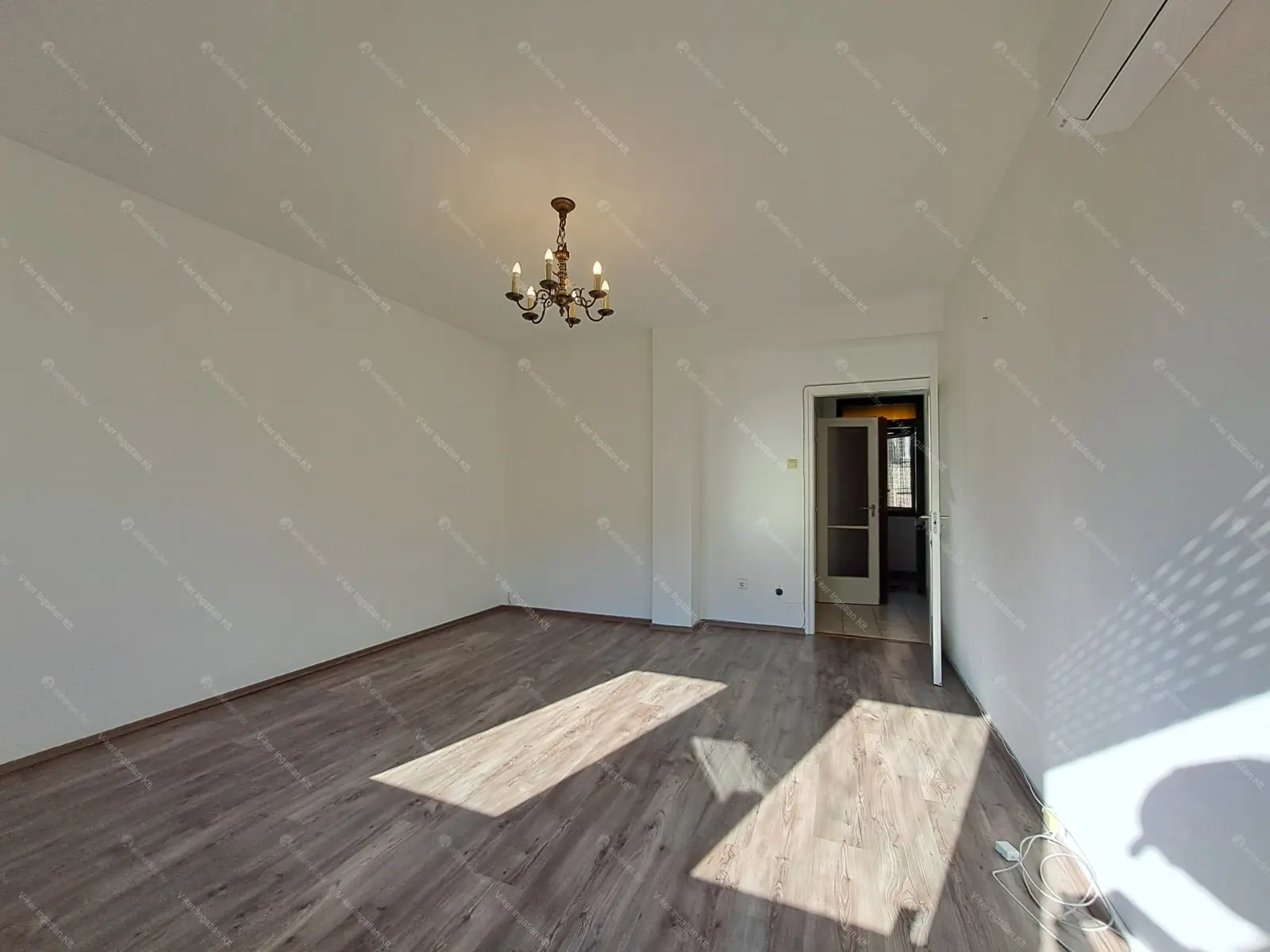 Kiadó albérlet 200000 Ft/hó áron: Budapest, VI. kerület  Dessewffy utca. Mérete: 35 nm, 1 szobás | Alberlet.hu - 6663540