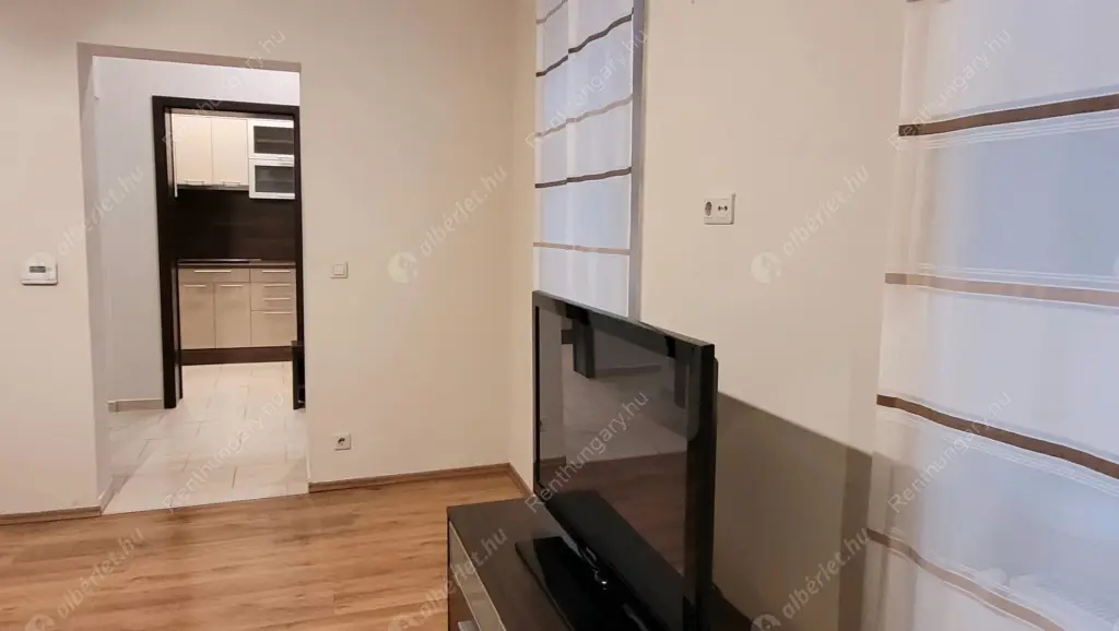 Kiadó albérlet 250000 Ft/hó áron: Budapest, VI. kerület  Dessewffy utca. Mérete: 47 nm, 2 szobás | Alberlet.hu - 6611212