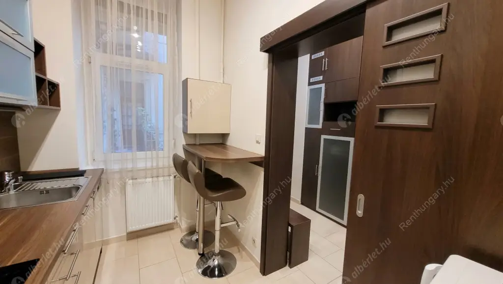 Kiadó albérlet 250000 Ft/hó áron: Budapest, VI. kerület  Dessewffy utca. Mérete: 47 nm, 2 szobás | Alberlet.hu - 6611214