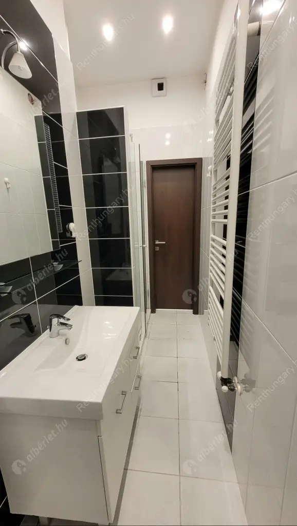 Kiadó albérlet 250000 Ft/hó áron: Budapest, VI. kerület  Dessewffy utca. Mérete: 47 nm, 2 szobás | Alberlet.hu - 6611218