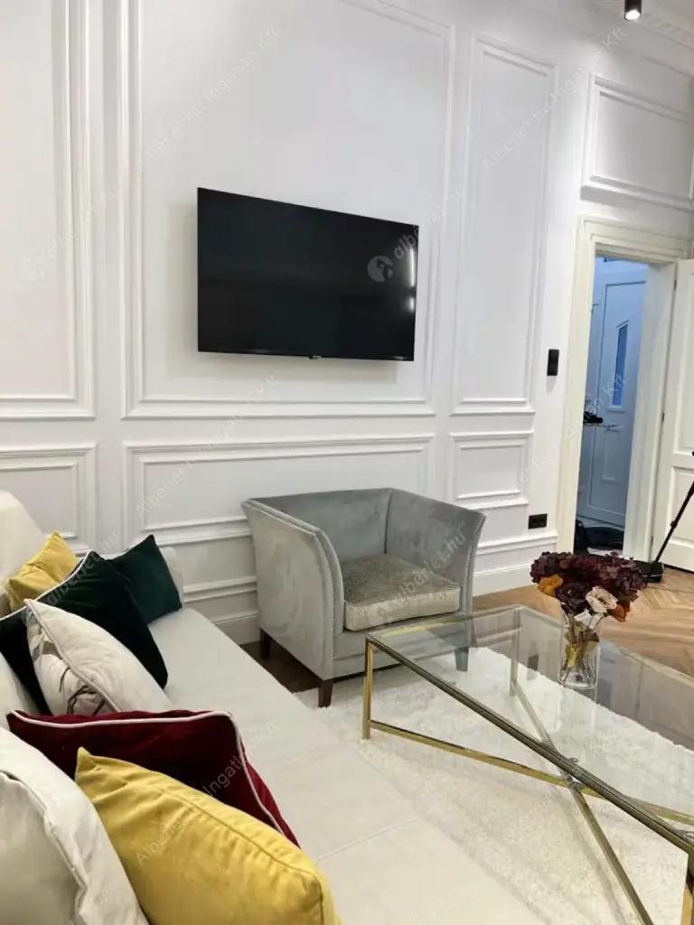 Kiadó albérlet 480000 Ft/hó áron: Budapest, VI. kerület  Dessewffy utca. Mérete: 50 nm, 2 szobás | Alberlet.hu - 6597688