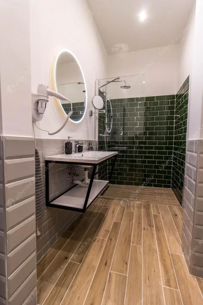 Kiadó albérlet 270000 Ft/hó áron: Budapest, VI. kerület  Dessewffy utca. Mérete: 57 nm, 2 szobás | Alberlet.hu - 6600295