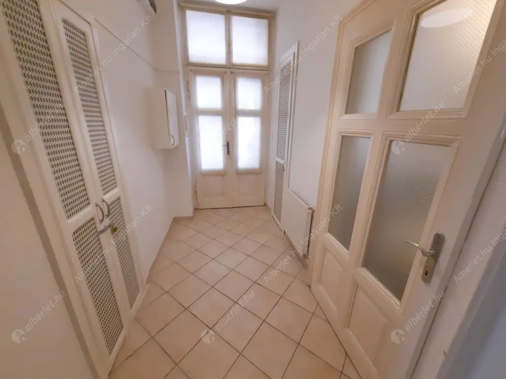 Kiadó albérlet 270000 Ft/hó áron: Budapest, VI. kerület  Dessewffy utca. Mérete: 57 nm, 2 szobás | Alberlet.hu - 6600306