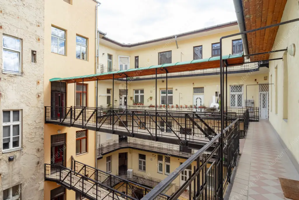 Kiadó albérlet 600000 Ft/hó áron: Budapest, VI. kerület  Dessewffy utca. Mérete: 60 nm, 3 szobás | Alberlet.hu - 6587235