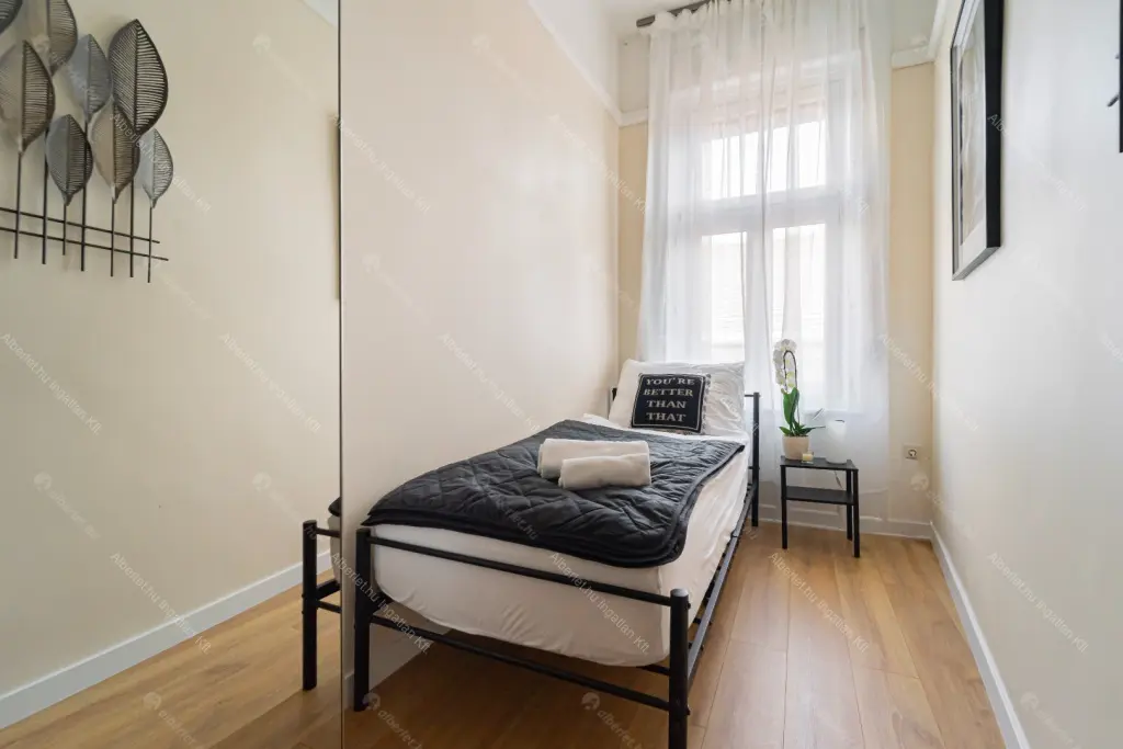 Kiadó albérlet 380000 Ft/hó áron: Budapest, VI. kerület  Dessewffy utca. Mérete: 60 nm, 3 szobás | Alberlet.hu - 6680413