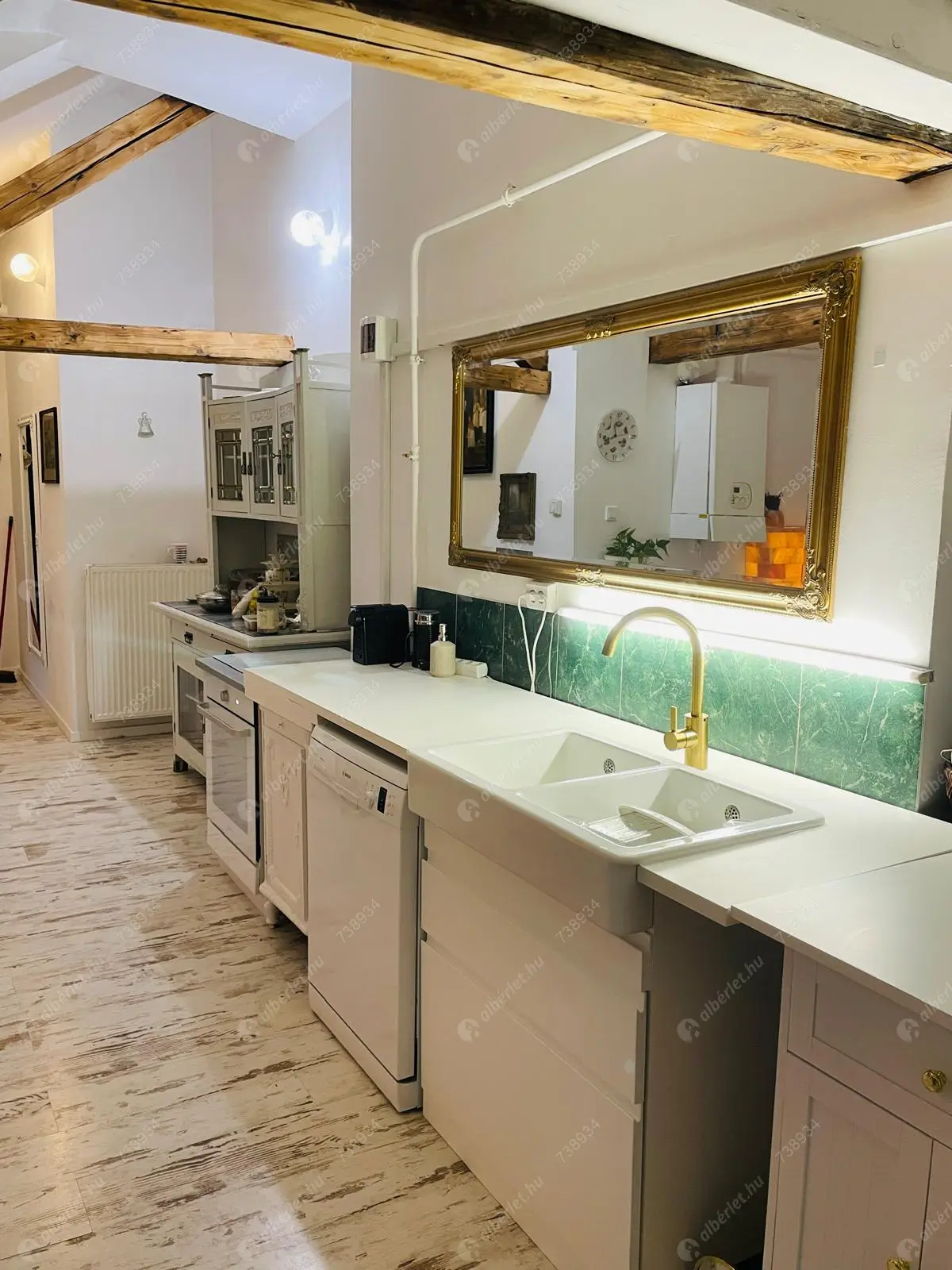 Kiadó albérlet 300000 Ft/hó áron: Budapest, VI. kerület  Dessewffy utca. Mérete: 65 nm, 2 szobás | Alberlet.hu - 6598884