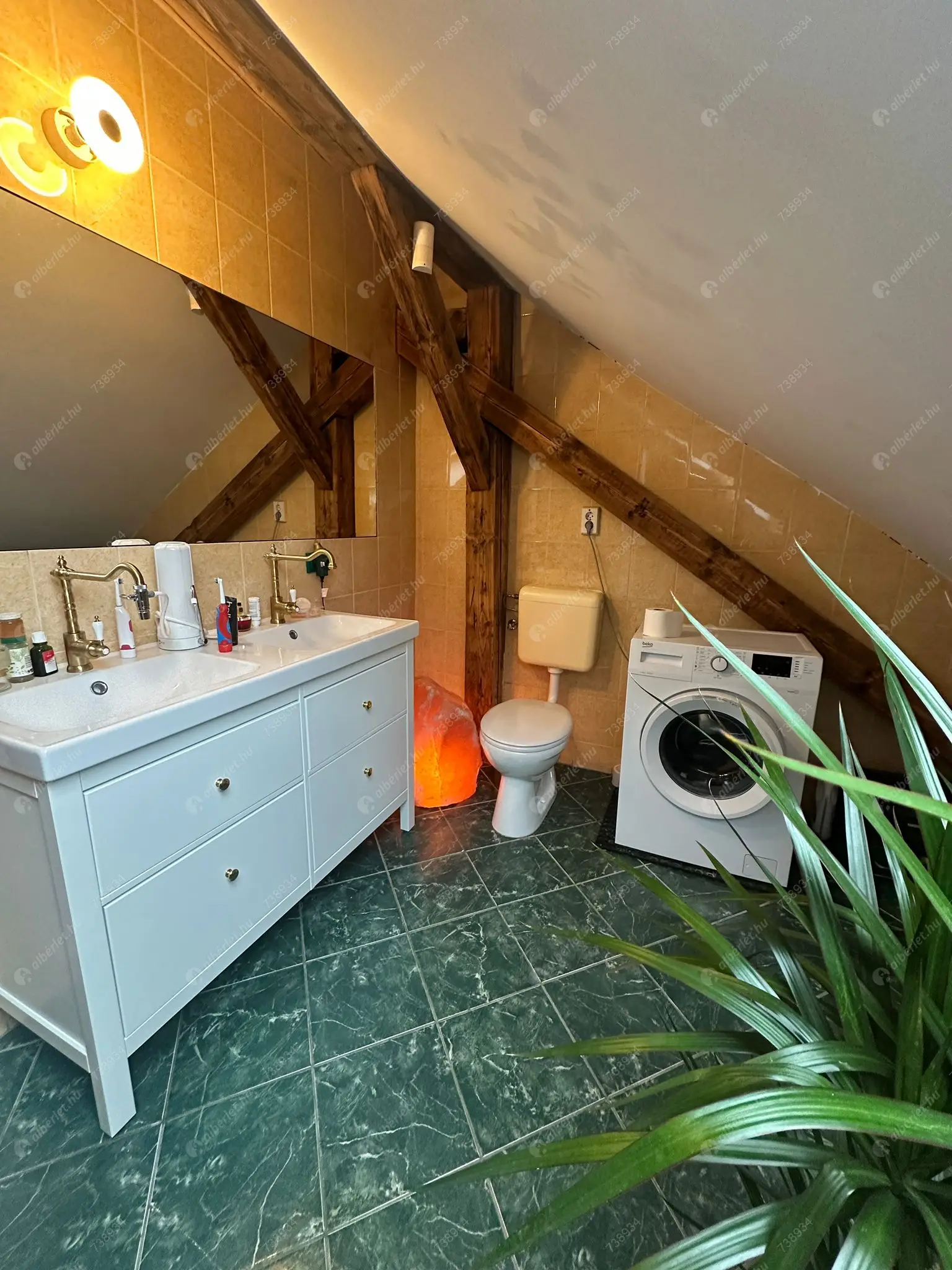 Kiadó albérlet 300000 Ft/hó áron: Budapest, VI. kerület  Dessewffy utca. Mérete: 65 nm, 2 szobás | Alberlet.hu - 6598900