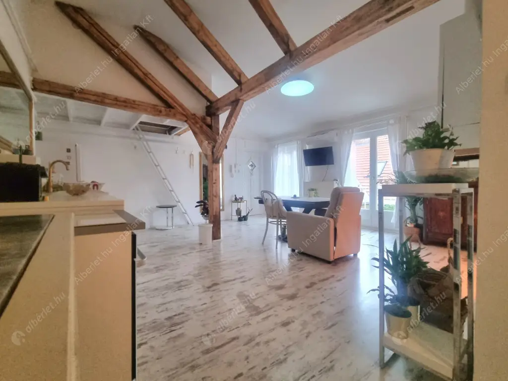 Kiadó albérlet 280000 Ft/hó áron: Budapest, VI. kerület  Dessewffy utca. Mérete: 80 nm, 3 szobás | Alberlet.hu - 6603203