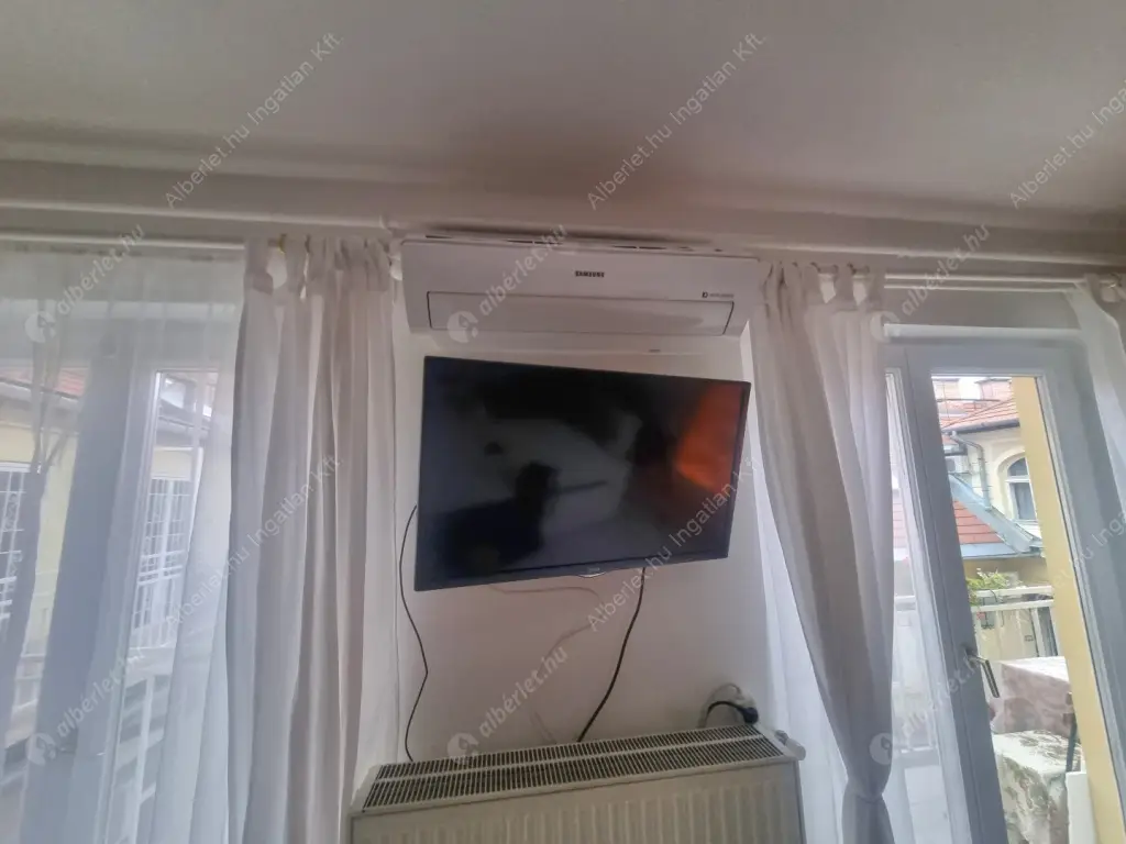 Kiadó albérlet 280000 Ft/hó áron: Budapest, VI. kerület  Dessewffy utca. Mérete: 80 nm, 3 szobás | Alberlet.hu - 6603207