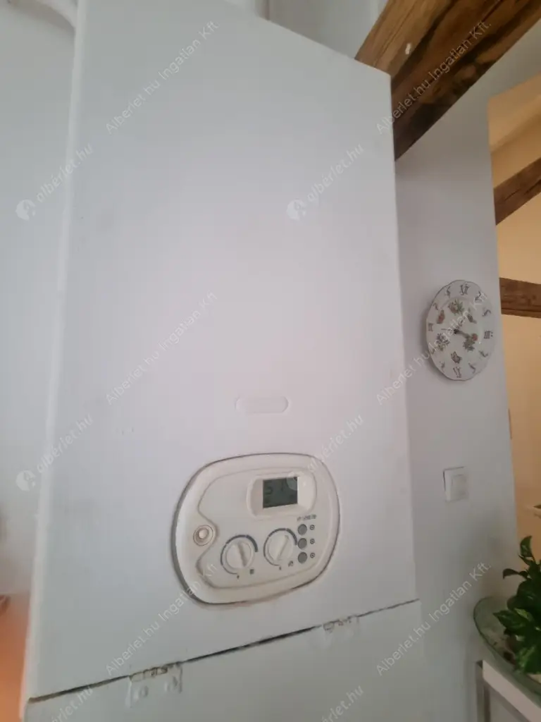 Kiadó albérlet 280000 Ft/hó áron: Budapest, VI. kerület  Dessewffy utca. Mérete: 80 nm, 3 szobás | Alberlet.hu - 6603208