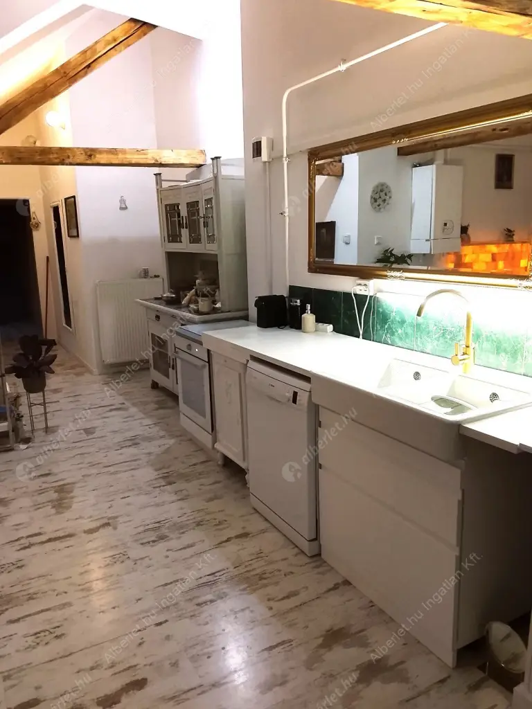 Kiadó albérlet 280000 Ft/hó áron: Budapest, VI. kerület  Dessewffy utca. Mérete: 80 nm, 3 szobás | Alberlet.hu - 6603213