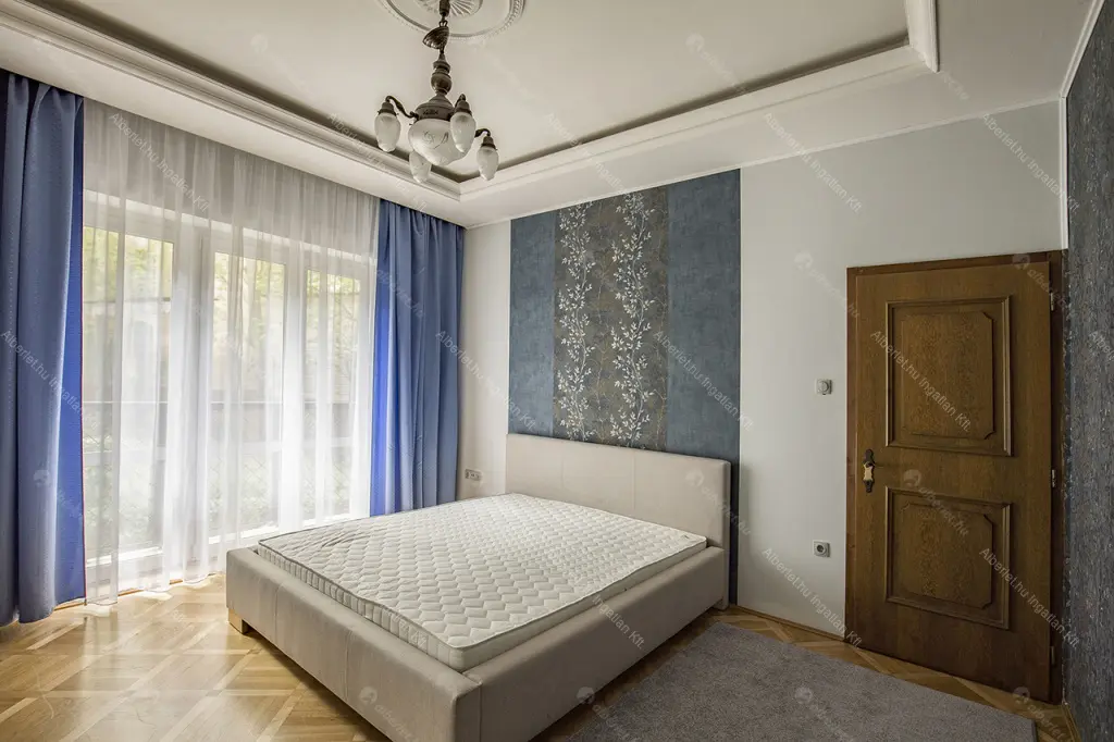 Kiadó albérlet 440000 Ft/hó áron: Budapest, VI. kerület  Dózsa György út. Mérete: 110 nm, 3 szobás | Alberlet.hu - 6655024