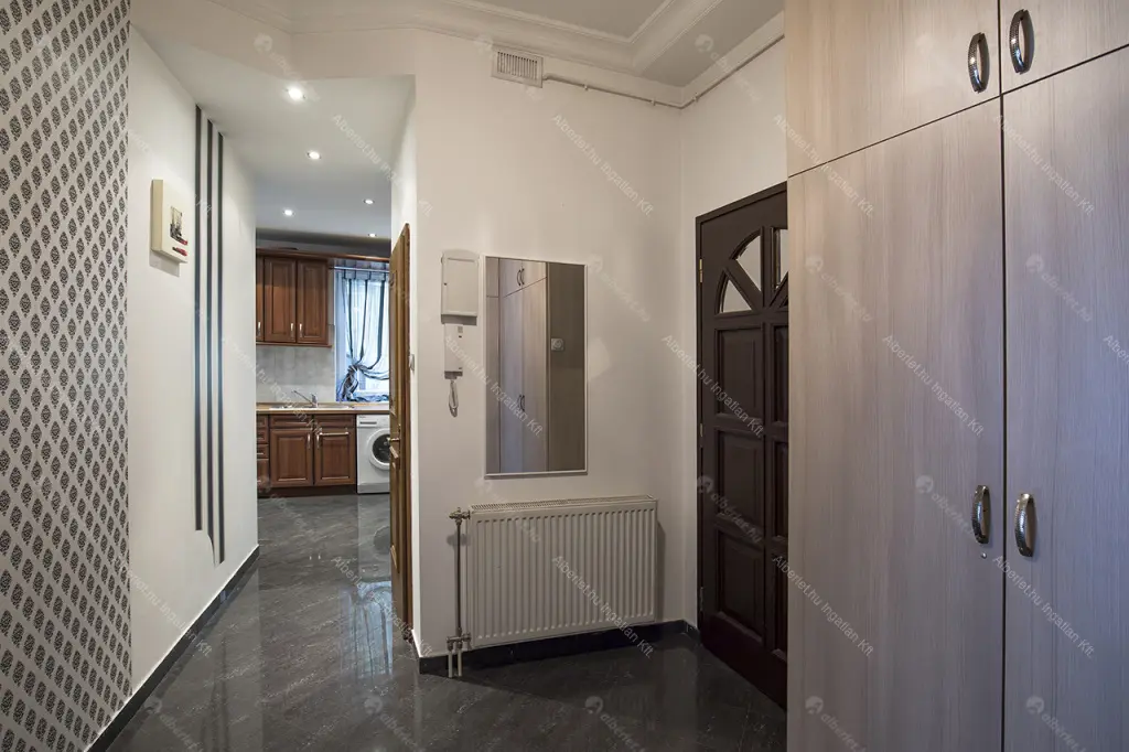 Kiadó albérlet 440000 Ft/hó áron: Budapest, VI. kerület  Dózsa György út. Mérete: 110 nm, 3 szobás | Alberlet.hu - 6655034