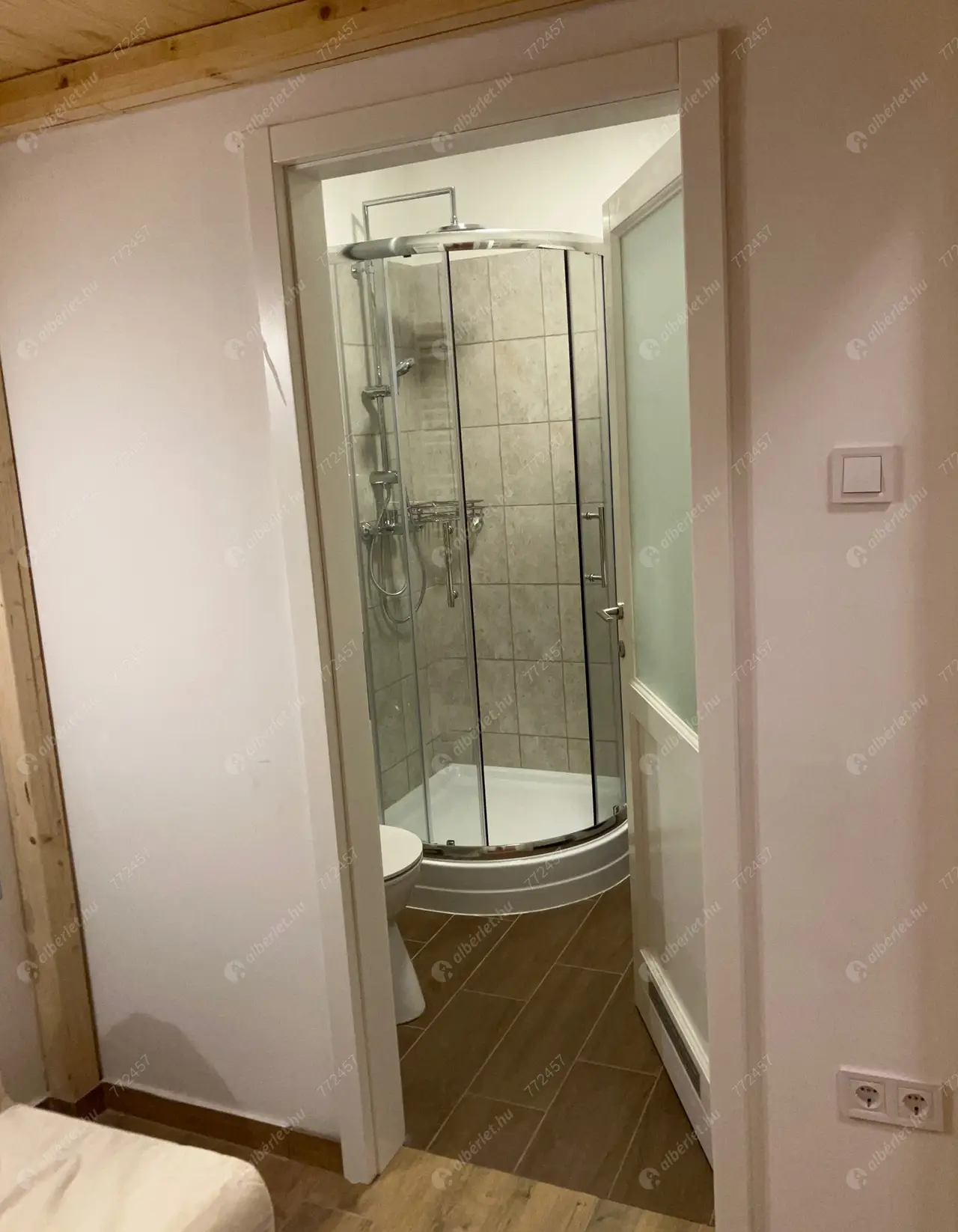 Kiadó albérlet 230000 Ft/hó áron: Budapest, VI. kerület  Eötvös utca. Mérete: 30 nm, 1 szobás | Alberlet.hu - 6609986