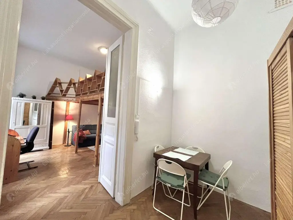 Kiadó albérlet 195000 Ft/hó áron: Budapest, VI. kerület  Eötvös utca. Mérete: 44 nm, 1 szobás | Alberlet.hu - 6555395