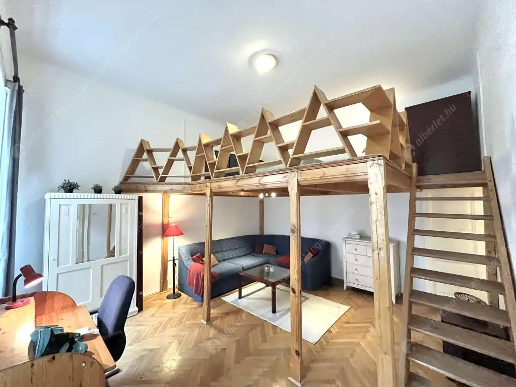 Kiadó albérlet 195000 Ft/hó áron: Budapest, VI. kerület  Eötvös utca. Mérete: 44 nm, 1 szobás | Alberlet.hu - 6555399