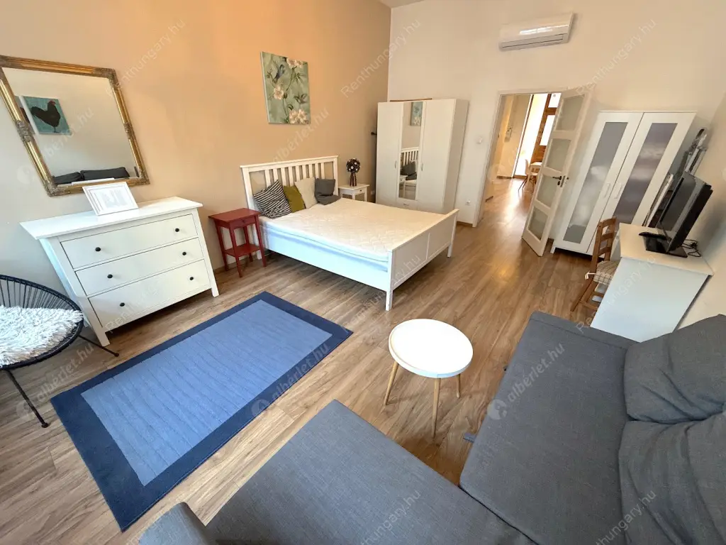 Kiadó albérlet 230000 Ft/hó áron: Budapest, VI. kerület  Eötvös utca. Mérete: 45 nm, 1 szobás | Alberlet.hu - 6579724