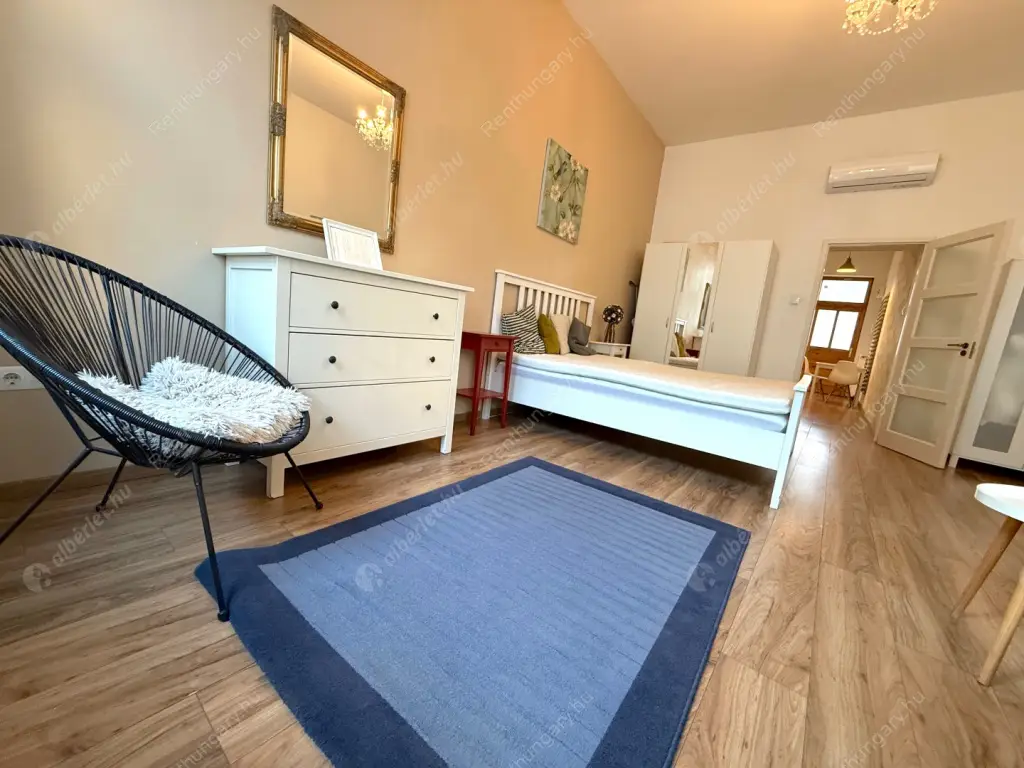 Kiadó albérlet 230000 Ft/hó áron: Budapest, VI. kerület  Eötvös utca. Mérete: 45 nm, 1 szobás | Alberlet.hu - 6579728