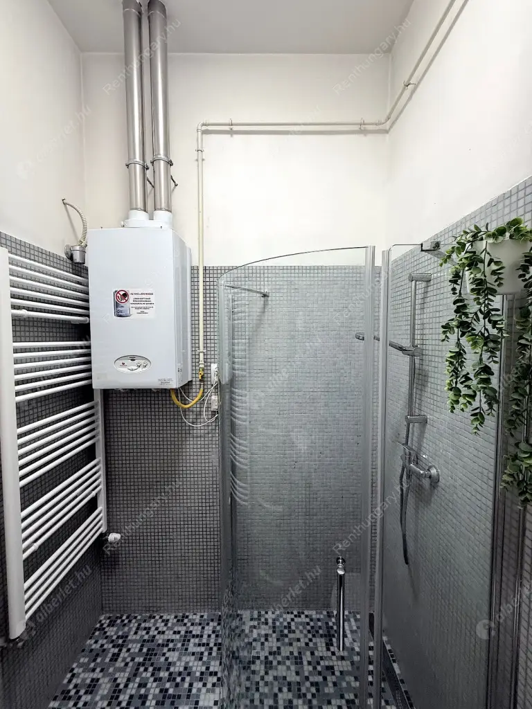 Kiadó albérlet 230000 Ft/hó áron: Budapest, VI. kerület  Eötvös utca. Mérete: 45 nm, 1 szobás | Alberlet.hu - 6579733