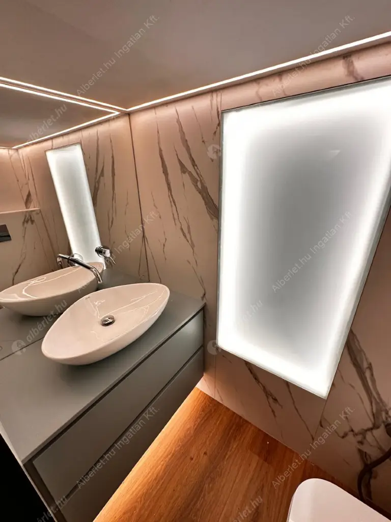 Kiadó albérlet 740000 Ft/hó áron: Budapest, VI. kerület  Eötvös utca. Mérete: 75 nm, 3 szobás | Alberlet.hu - 6615656