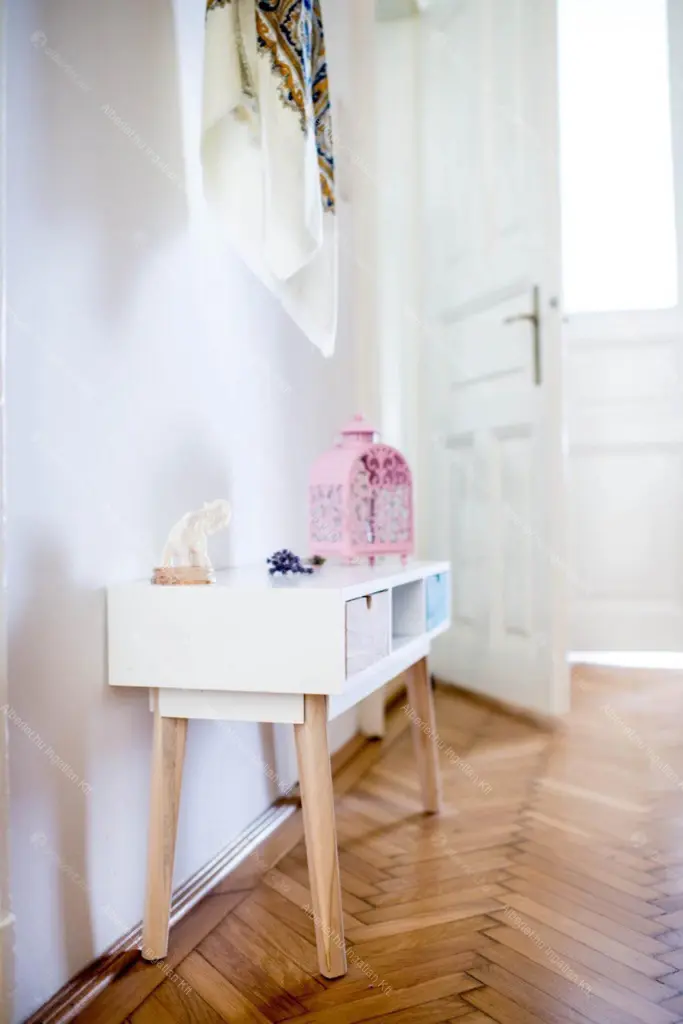 Kiadó albérlet 263000 Ft/hó áron: Budapest, VI. kerület  Eötvös utca. Mérete: 78 nm, 2 szobás | Alberlet.hu - 6647505