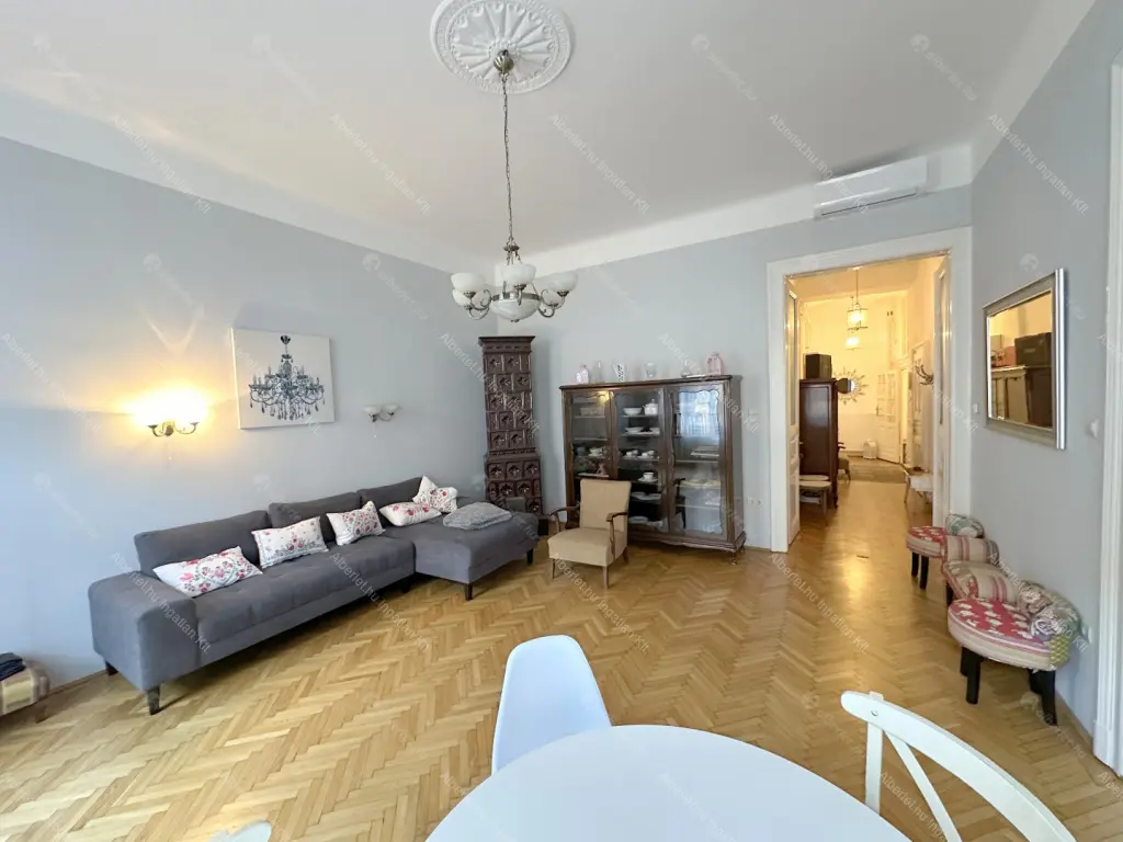 Kiadó albérlet 275000 Ft/hó áron: Budapest, VI. kerület  Eötvös utca. Mérete: 78 nm, 2 szobás | Alberlet.hu - 6664254