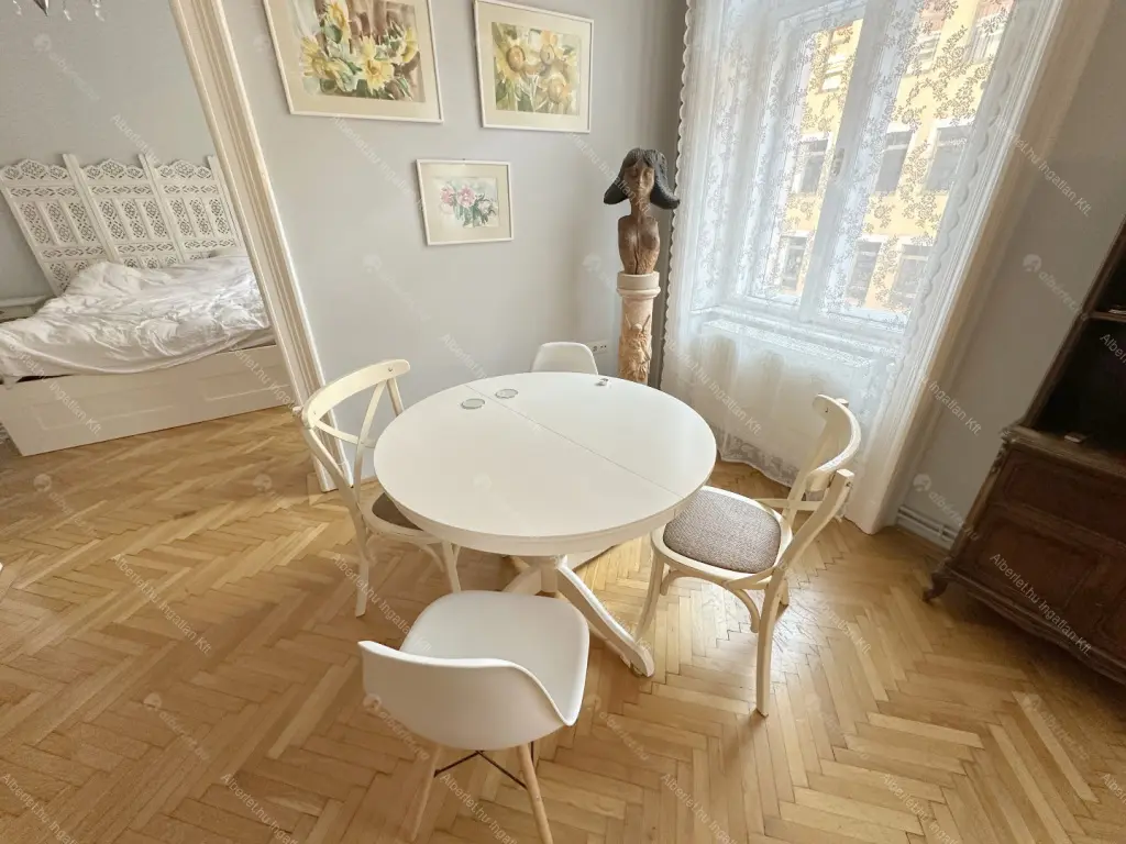 Kiadó albérlet 275000 Ft/hó áron: Budapest, VI. kerület  Eötvös utca. Mérete: 78 nm, 2 szobás | Alberlet.hu - 6664257