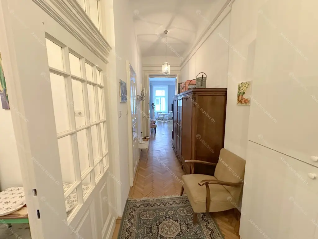 Kiadó albérlet 275000 Ft/hó áron: Budapest, VI. kerület  Eötvös utca. Mérete: 78 nm, 2 szobás | Alberlet.hu - 6664262