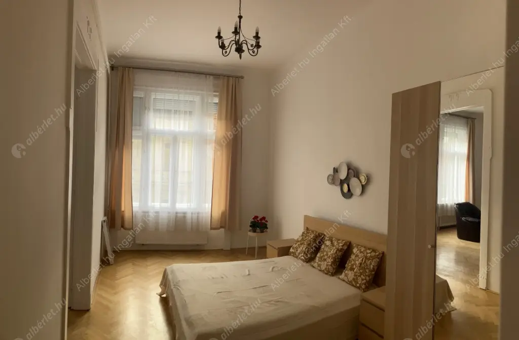 Kiadó albérlet 319000 Ft/hó áron: Budapest, VI. kerület  Eötvös utca. Mérete: 83 nm, 2 szobás | Alberlet.hu - 6615155