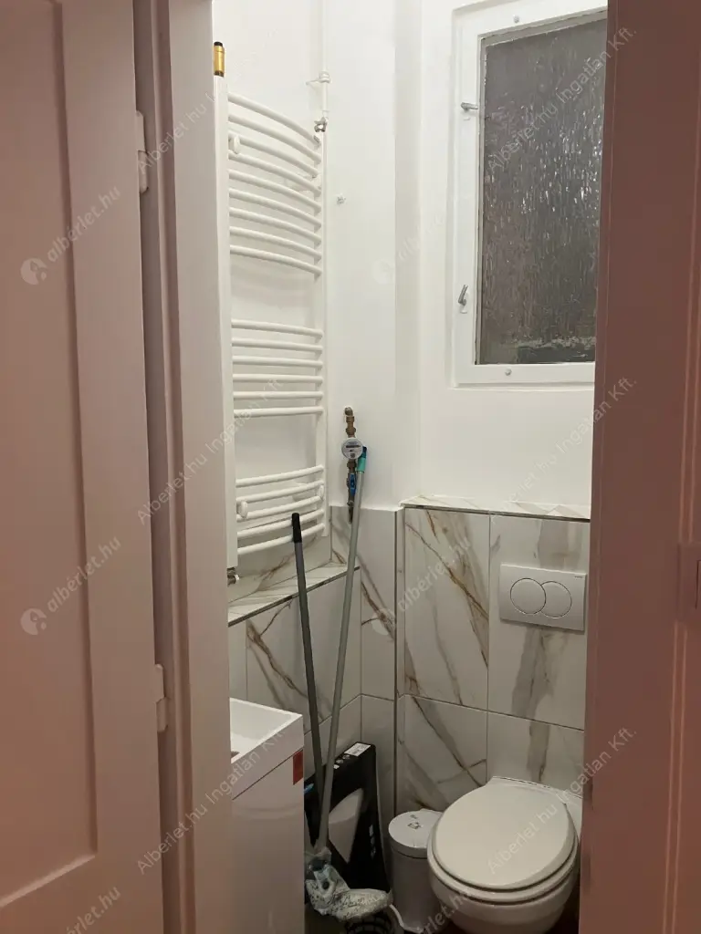 Kiadó albérlet 319000 Ft/hó áron: Budapest, VI. kerület  Eötvös utca. Mérete: 83 nm, 2 szobás | Alberlet.hu - 6615157