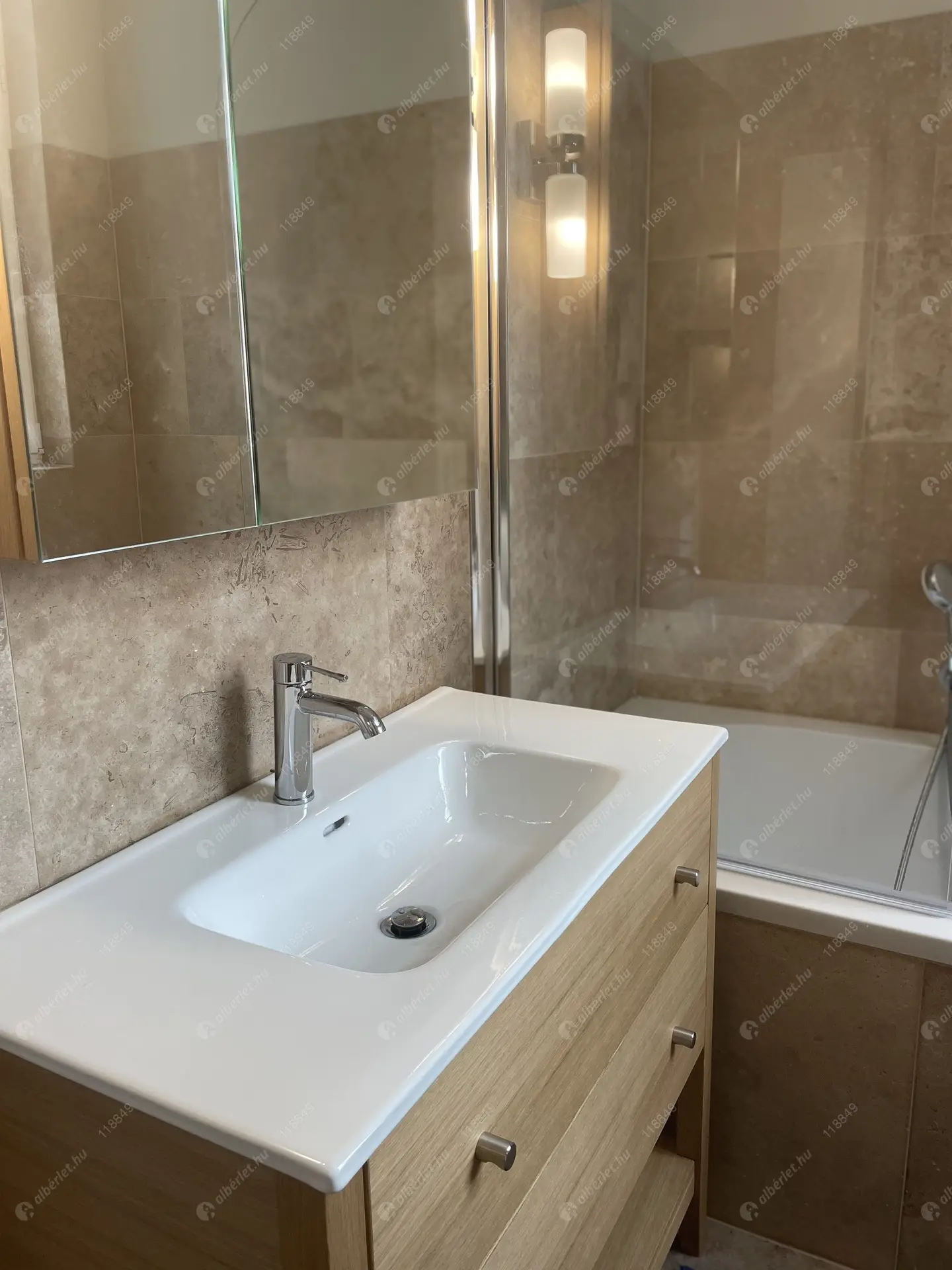 Kiadó albérlet 450000 Ft/hó áron: Budapest, VI. kerület  Felső erdősor. Mérete: 73 nm, 2 szobás | Alberlet.hu - 5689564