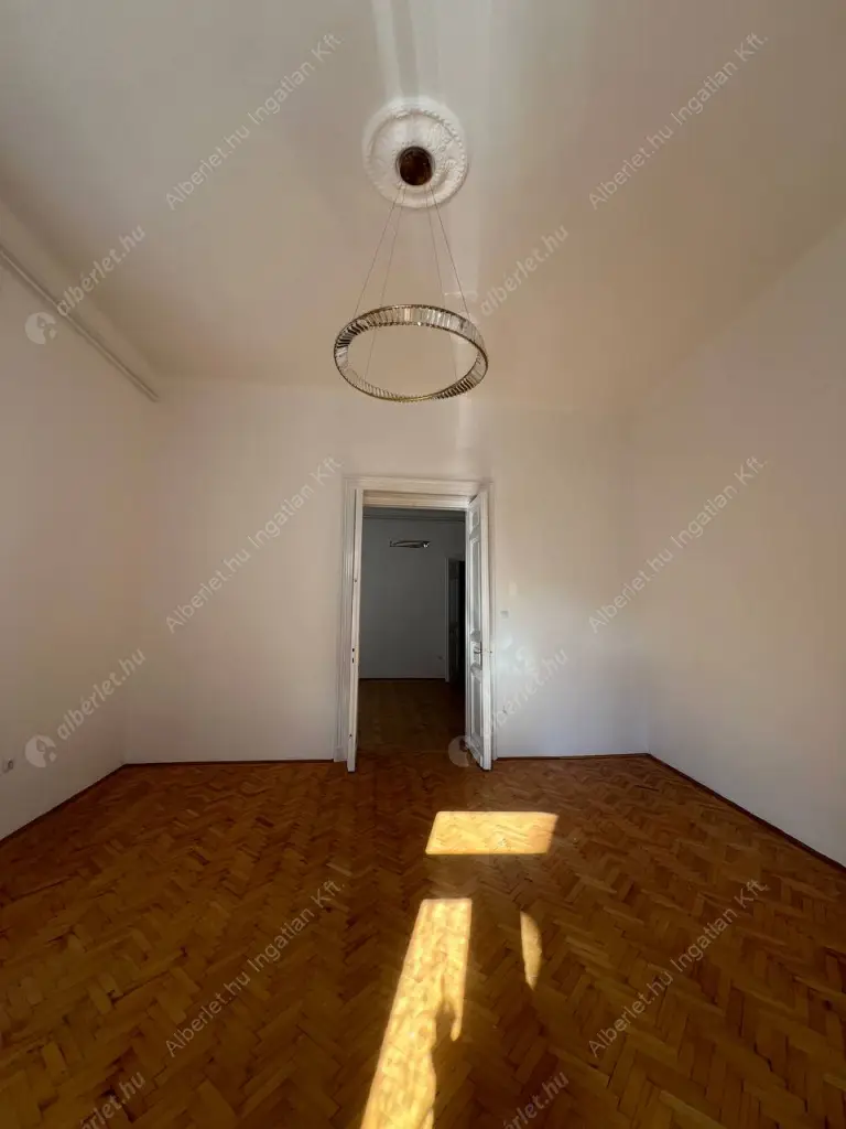 Kiadó albérlet 650000 Ft/hó áron: Budapest, VI. kerület  Hajós utca. Mérete: 150 nm, 3 szobás | Alberlet.hu - 6586810