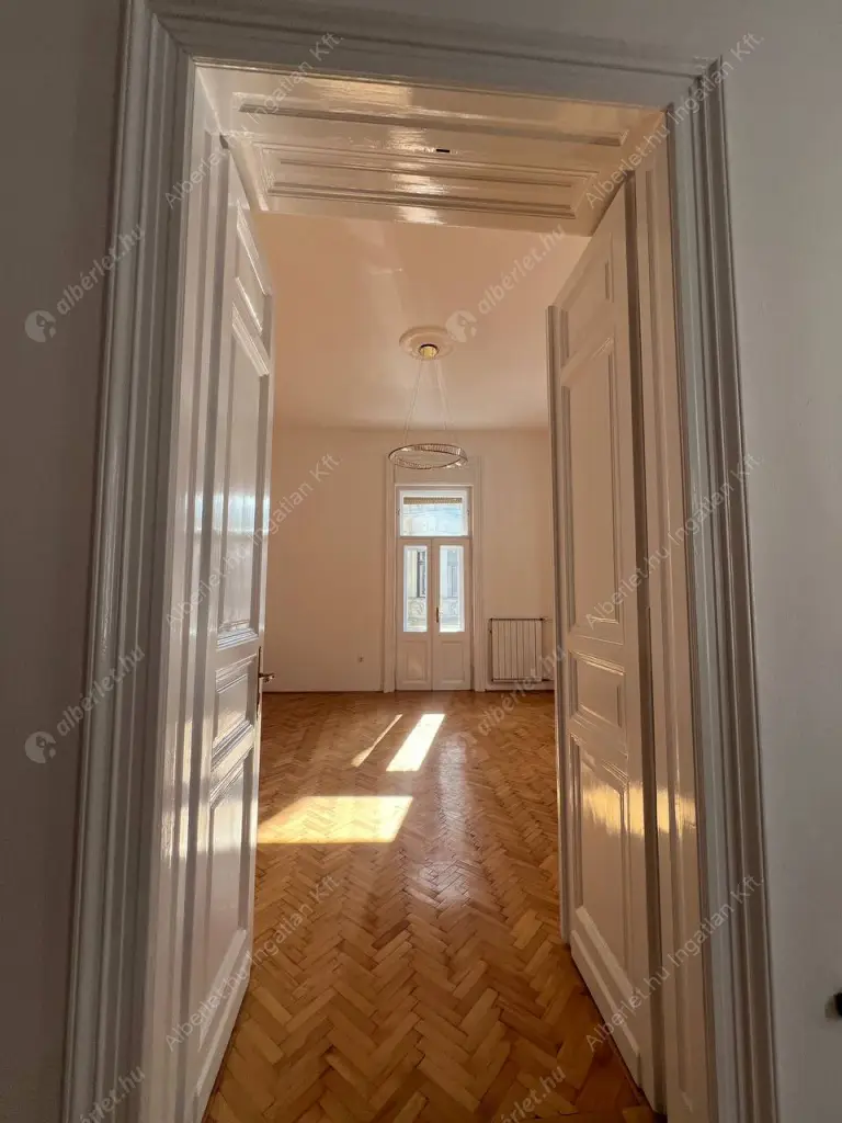 Kiadó albérlet 650000 Ft/hó áron: Budapest, VI. kerület  Hajós utca. Mérete: 150 nm, 3 szobás | Alberlet.hu - 6586811