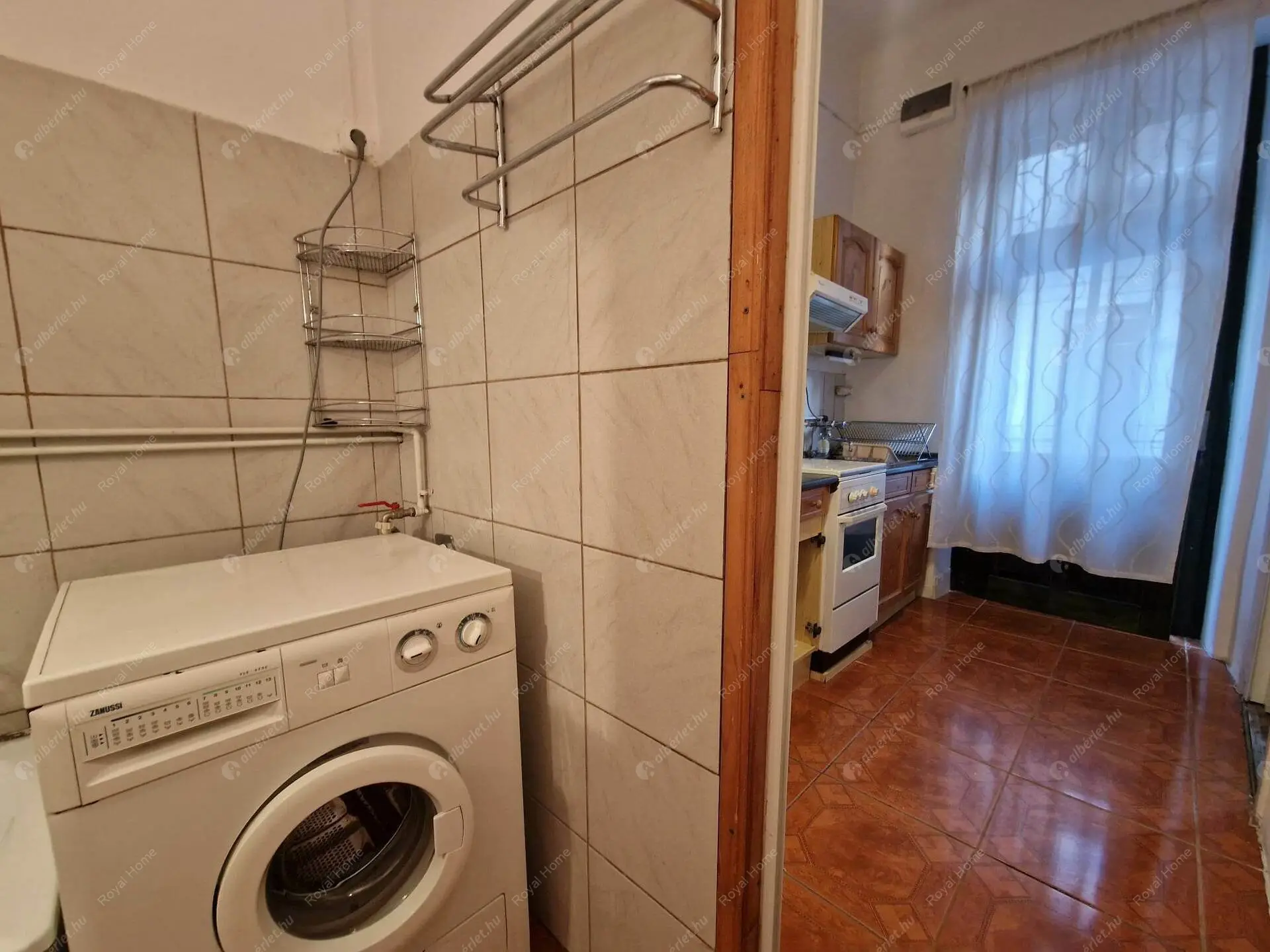 Kiadó albérlet 170000 Ft/hó áron: Budapest, VI. kerület  Hajós utca. Mérete: 28 nm, 1 szobás | Alberlet.hu - 5929481