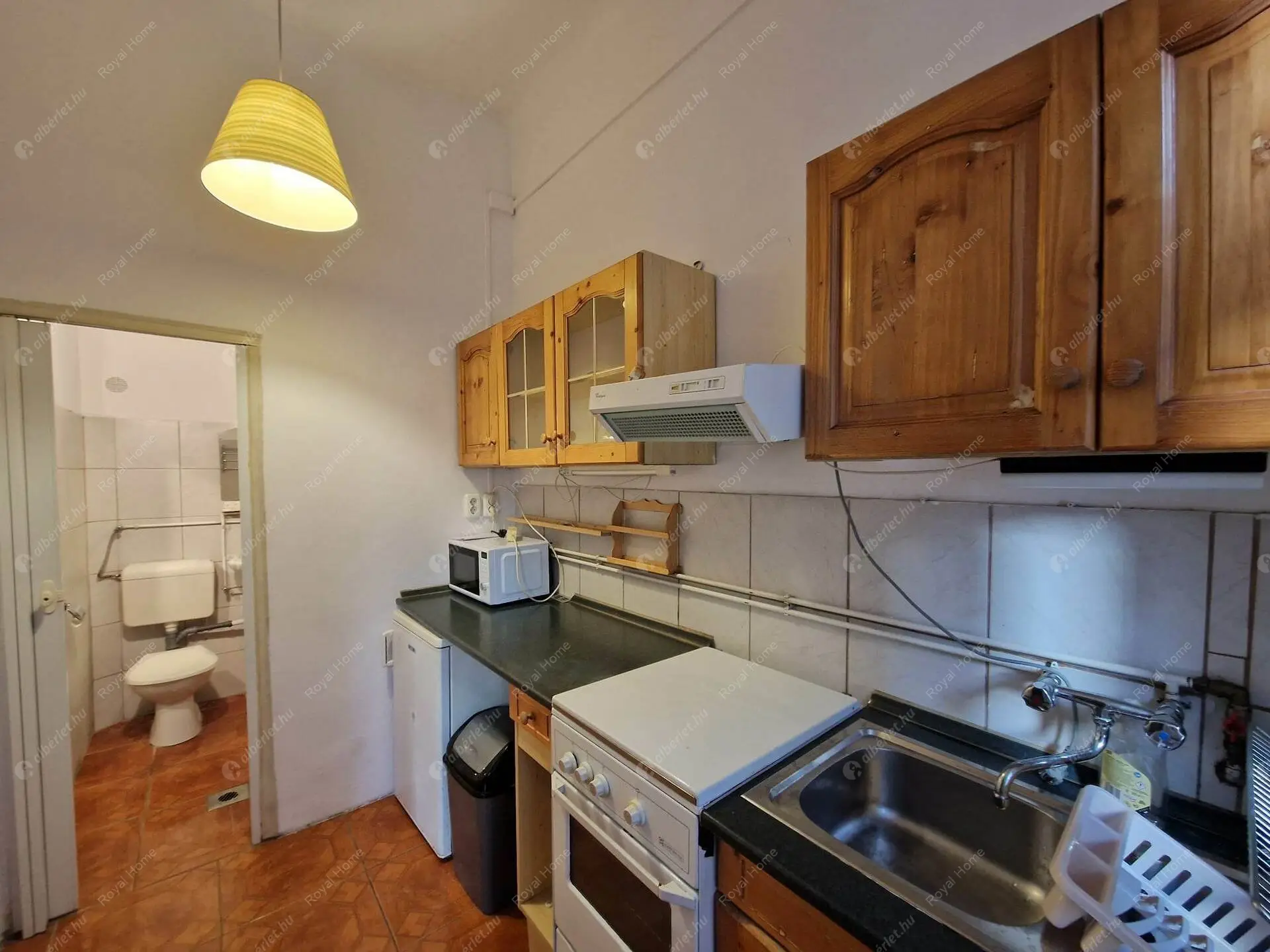 Kiadó albérlet 170000 Ft/hó áron: Budapest, VI. kerület  Hajós utca. Mérete: 28 nm, 1 szobás | Alberlet.hu - 5929482