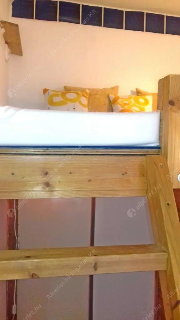 Kiadó albérlet 250000 Ft/hó áron: Budapest, VI. kerület  Hajós utca. Mérete: 35 nm, 1 szobás | Alberlet.hu - 6518042