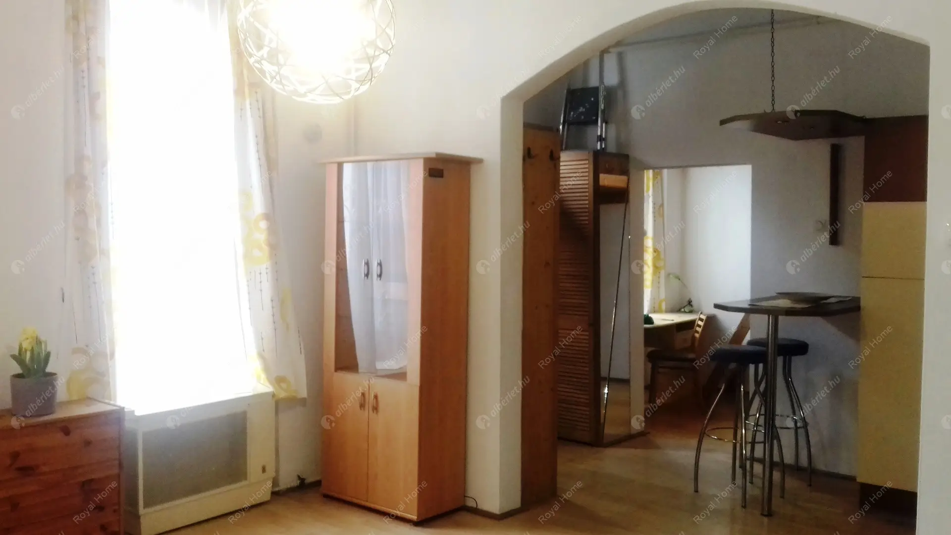 Kiadó albérlet 230000 Ft/hó áron: Budapest, VI. kerület  Hajós utca. Mérete: 35 nm, 1 szobás | Alberlet.hu - 6525569