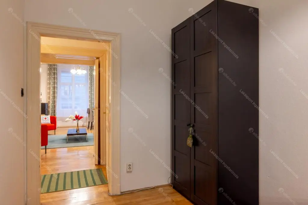 Kiadó albérlet 273000 Ft/hó áron: Budapest, VI. kerület  Hajós utca. Mérete: 54 nm, 2 szobás | Alberlet.hu - 6702340