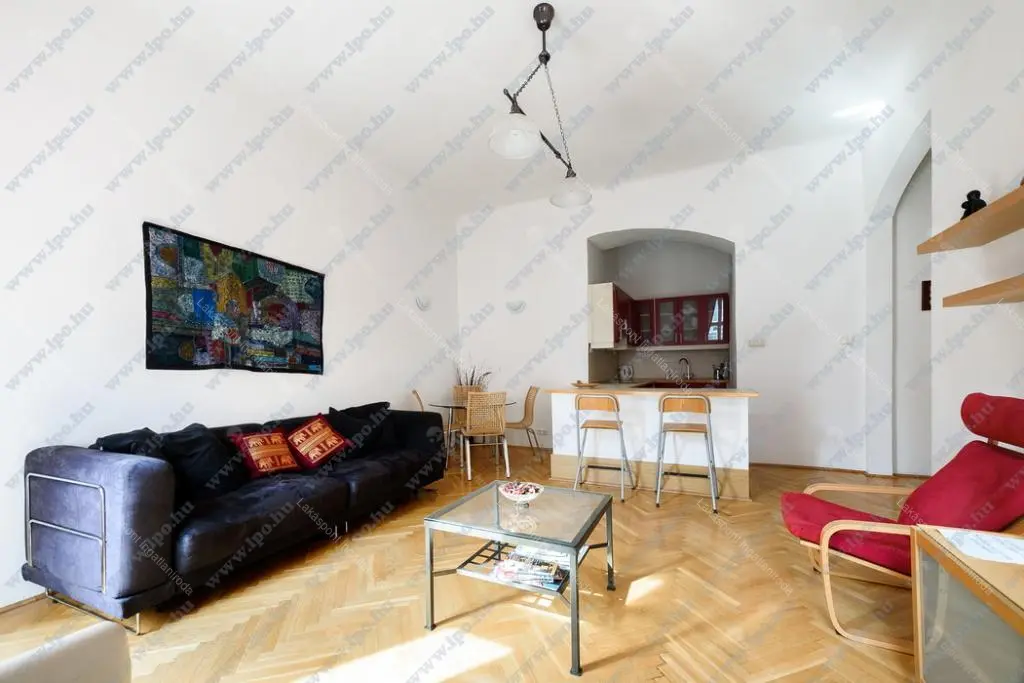 Kiadó albérlet 170000 Ft/hó áron: Budapest, VI. kerület  Hajós utca. Mérete: 65 nm, 2 szobás | Alberlet.hu - 6694644