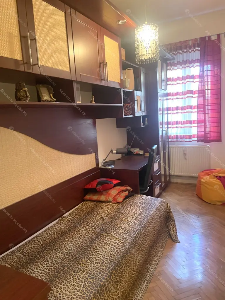 Kiadó albérlet 416000 Ft/hó áron: Budapest, VI. kerület  Hajós utca. Mérete: 75 nm, 3 szobás | Alberlet.hu - 6654672