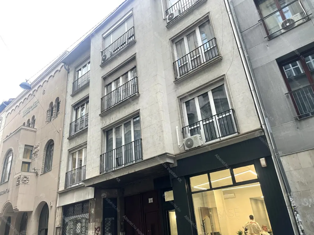 Kiadó albérlet 416000 Ft/hó áron: Budapest, VI. kerület  Hajós utca. Mérete: 75 nm, 3 szobás | Alberlet.hu - 6654684