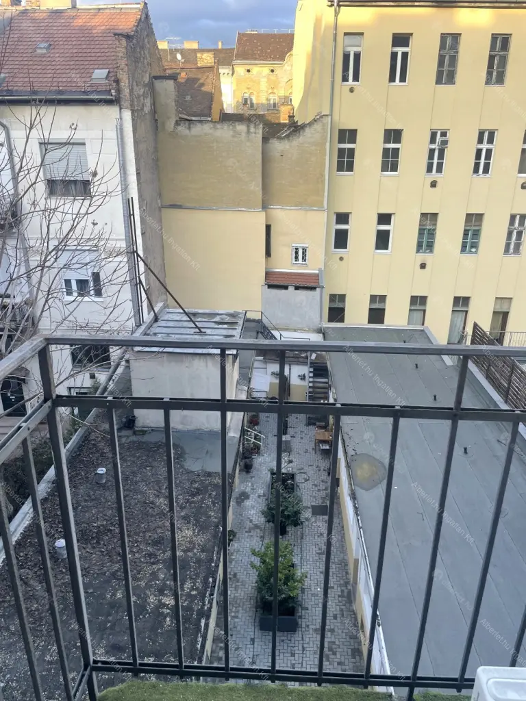 Kiadó albérlet 437000 Ft/hó áron: Budapest, VI. kerület  Hajós utca. Mérete: 75 nm, 3 szobás | Alberlet.hu - 6655620