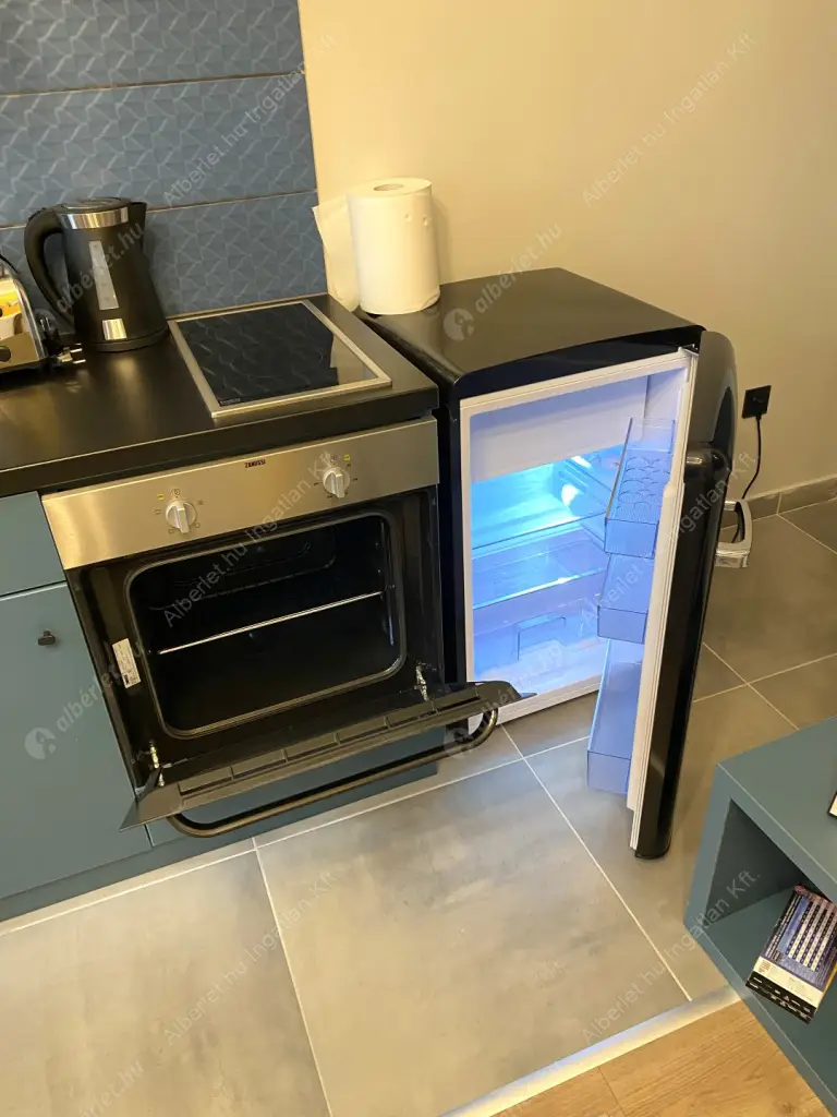 Kiadó albérlet 250000 Ft/hó áron: Budapest, VI. kerület  Hegedű utca. Mérete: 25 nm, 1 szobás | Alberlet.hu - 6600010