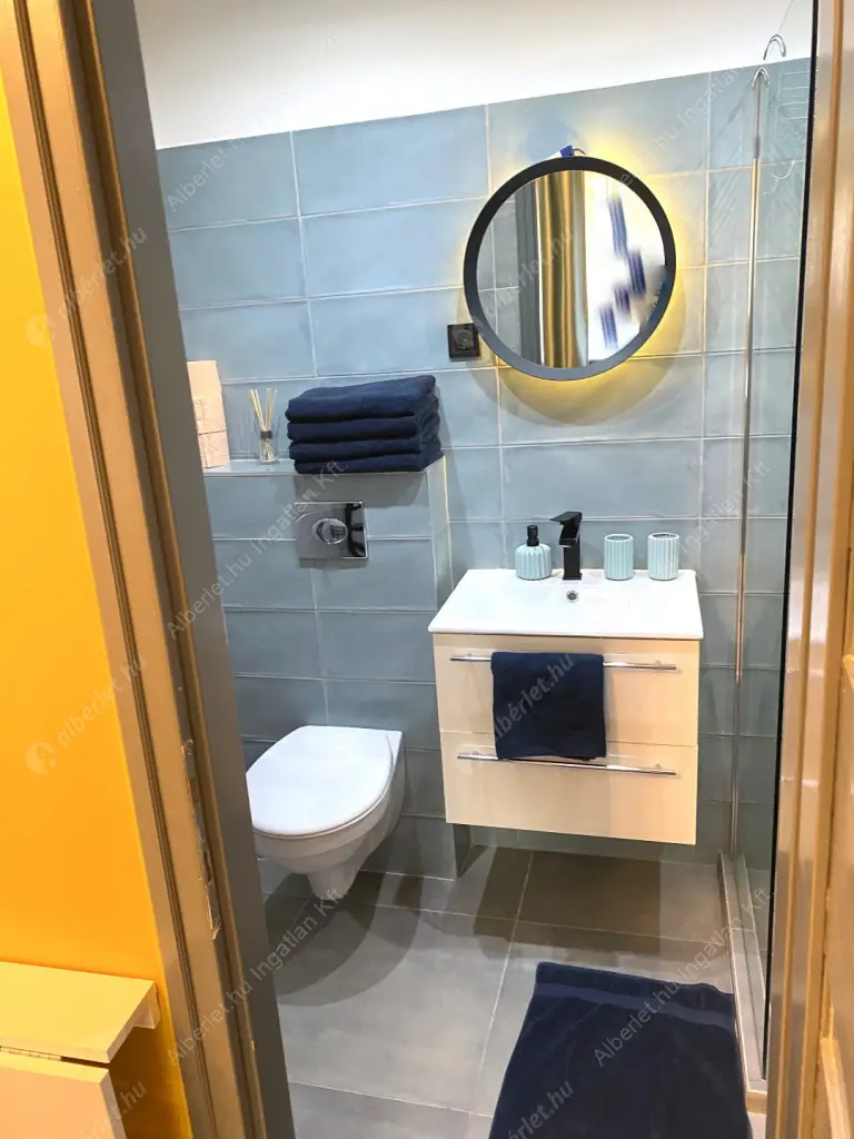 Kiadó albérlet 250000 Ft/hó áron: Budapest, VI. kerület  Hegedű utca. Mérete: 25 nm, 1 szobás | Alberlet.hu - 6600012