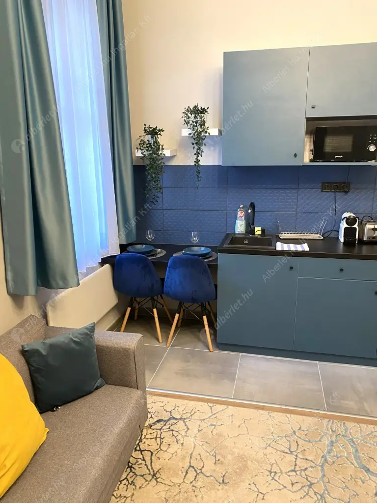 Kiadó albérlet 190000 Ft/hó áron: Budapest, VI. kerület  Hegedű utca. Mérete: 25 nm, 1 szobás | Alberlet.hu - 6603218