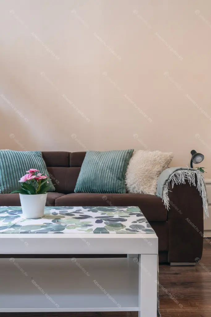 Kiadó albérlet 250000 Ft/hó áron: Budapest, VI. kerület  Hegedű utca. Mérete: 34 nm, 1 szobás | Alberlet.hu - 6648985